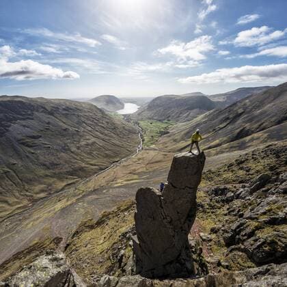 UNESCO-Welterbe: Englischer Lake District in Großbritannien England, Cumbria, Lake District, Wasdale Valley, Wastwater, Great Gable, Napes Needle, climbers model released Symbolfoto  ALRF000562