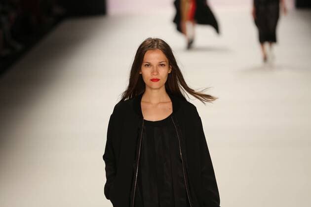 Germany: Mercedes-Fashion Week in Berlin Model wears the collection of Avelon on the catwalk at the Erika Hess Ice Stadium in Berlin-Weding. 19th time of the Mercedes-Benz Fashion Week in Berlin. Numerous labels are taking part in the German fashion week for the 2017 spring summer season.  SimonexKuhlmey