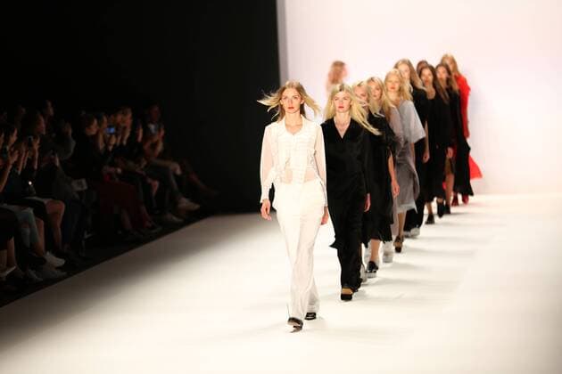 Germany: Mercedes-Fashion Week in Berlin Model wears the collection of Avelon on the catwalk at the Erika Hess Ice Stadium in Berlin-Weding. 19th time of the Mercedes-Benz Fashion Week in Berlin. Numerous labels are taking part in the German fashion week for the 2017 spring summer season.  SimonexKuhlmey