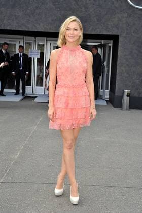 Linda Hesse bei der Eva Herzog Modenschau im Rahmen der Mercedes-Benz Fashion Week Frühjahr Sommer 2017 am 28.06.2016 in Berlin MBFW Fashionweek in Berlin 2016- Eva Herzog Fashion Show 
