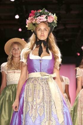 Model bei der Sportalm Fashion Show auf der Mercedes-Benz Fashion Week Berlin Spring Summer 2017. Berlin, 29.06.2016 Foto:xS.xGabschx xFuturexImage