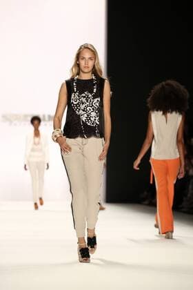 Elena Carriere bei der Sportalm Fashion Show auf der Mercedes-Benz Fashion Week Berlin Spring Summer 2017. Berlin, 29.06.2016 Foto:xS.xGabschx xFuturexImage
