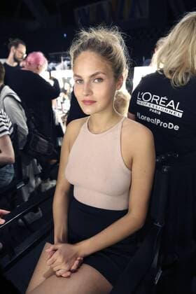 Elena Carriere backstage bei der Minx by Eva Lutz Fashion Show auf der Mercedes-Benz Fashion Week Berlin Spring Summer 2017. Berlin, 29.06.2016 Foto:xS.xGabschx xFuturexImage