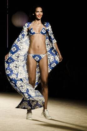 June 29, 2016 - Barcelona, Catalonia, Spain - A model walks the runway presenting the new Barcelona Urban Life Style collection by fashion label BCN Brand at the 080 Barcelona Fashion 2016 summer edition. Barcelona Spain - ZUMAo105