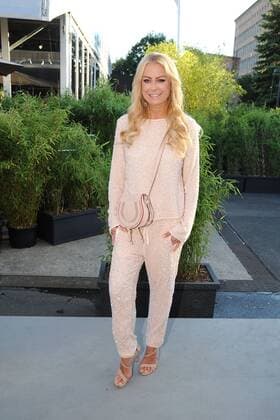 Jenny Elvers bei der Ankunft zur G.M.Kretschmer Modenschau im Rahmen der Mercedes-Benz Fashion Week Frühjahr Sommer 2017 am 29.06.2016 in Berlin MBFW Fashionweek in Berlin 2016- G.M.Kretschmer Fashion Show 