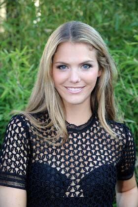 Viviane Geppert bei der Ankunft zur G.M.Kretschmer Modenschau im Rahmen der Mercedes-Benz Fashion Week Frühjahr Sommer 2017 am 29.06.2016 in Berlin MBFW Fashionweek in Berlin 2016- G.M.Kretschmer Fashion Show 
