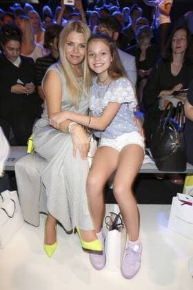 Anne Sophie Briest und Tochter Faye Montana bei der Guido Maria Kretschmer Fashion Show auf der Mercedes-Benz Fashion Week Berlin Spring Summer 2017. Berlin, 29.06.2016 Foto:xS.xGabschx xFuturexImage