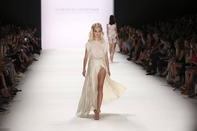 Model bei der Guido Maria Kretschmer Fashion Show auf der Mercedes-Benz Fashion Week Berlin Spring Summer 2017. Berlin, 29.06.2016 Foto:xS.xGabschx xFuturexImage