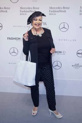 Barbara Schöne - Ankunft zur Minx by Eva Lutz Fashion-Show im Rahmen der Mercedes-Benz Fashion Week Berlin Spring Summer 2017 im Erika-Hess-Eisstadion in Berlin am 29.06.2016. Mercedes-Benz Fashion Week Berlin Spring Summer 2017