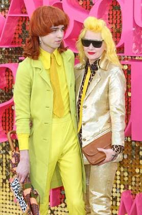 Pam Hogg und Josh Quinton bei der Absolutely Fabulous Filmpremiere in London Absolutely Fabulous: The Movie Premiere London.UK. Josh Quinton and Pam Hogg at the Absolutely Fabulous: The Movie, World Premiere at the Odeon Leicester Square. 29th June 2016. LMK73-60777-300616. 