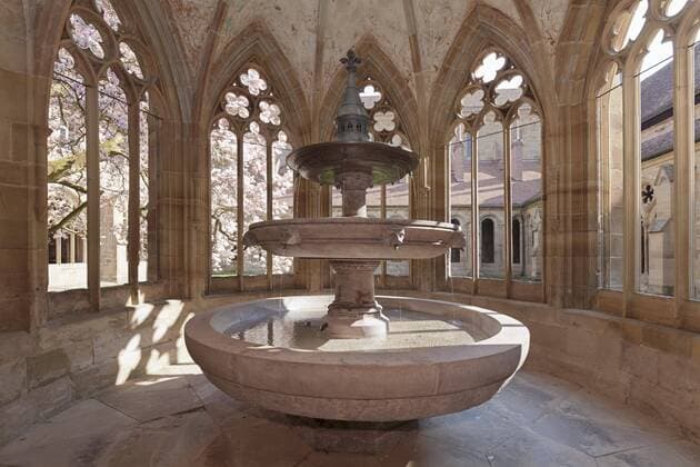 Brunnen im Kloster Maulbronn, Schwarzwald, Baden Württemberg, Deutschland, Europa Copyright: imageBROKER/MarkusxLange iblmal04359255.jpg