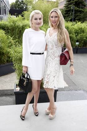 Kriemhild Siegel und Sabine Piller bei der Lena Hoschek Fashion Show auf der Mercedes-Benz Fashion Week Berlin Spring Summer 2017. Berlin, 30.06.2016 Foto:xS.xGabschx xFuturexImage
