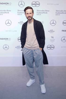 Franz Dinda - Ankunft zur Designer for Tomorrow by Fashion ID Fashion-Show im Rahmen der Mercedes-Benz Fashion Week Berlin Spring Summer 2017 im Erika-Hess-Eisstadion in Berlin am 30.06.2016. Mercedes-Benz Fashion Week Berlin Spring Summer 2017