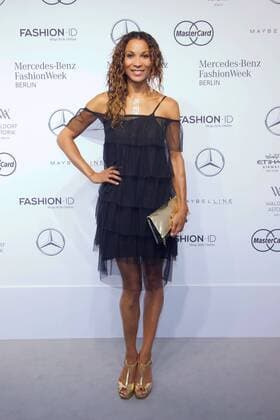Annabelle Mandeng - Ankunft zur Designer for Tomorrow by Fashion ID Fashion-Show im Rahmen der Mercedes-Benz Fashion Week Berlin Spring Summer 2017 im Erika-Hess-Eisstadion in Berlin am 30.06.2016. Mercedes-Benz Fashion Week Berlin Spring Summer 2017
