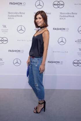 Lena Meyer-Landrut - Ankunft zur Designer for Tomorrow by Fashion ID Fashion-Show im Rahmen der Mercedes-Benz Fashion Week Berlin Spring Summer 2017 im Erika-Hess-Eisstadion in Berlin am 30.06.2016. Mercedes-Benz Fashion Week Berlin Spring Summer 2017