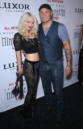 June 30, 2016 - Las Vegas, NV, United States - 30 June 2016 - Las Vegas, Nevada - Mindy Robinson, Randy Couture. Legendary Magician Criss Angel Rolls Out the Black Carpet at World Premiere of MINDFREAK LIVE! at The Luxor Hotel and Casino . Photo Credit: MJT AdMedia Las Vegas United States - ZUMAa123