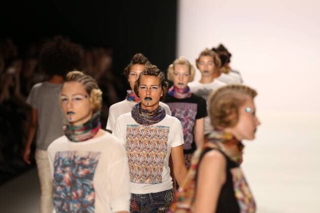 Germany: Jeans for Refugees by Johny Dar The Mercedes-Benz Fashion Week Berlin. Numerous labels are taking part in the German fashion week for the 2017 spring summer season. The photo shows Models with the collection of Jeans for Refugees by Dohny Dar on the catwalk in the Erika Hess Ice Stadium in Berlin-Weding. This year, the designer launched a global artistic collaboration called Jeans for Refugees , dedicated to the world s fugitives and involved over one hundred celebrities. The jeans-Unikate be exhibited in London in October 2016 the Saatchi Gallery and auctioned. The entire proceeds go to the International Rescue Committee, an organization that Escaped and war victims.  SimonexKuhlmey