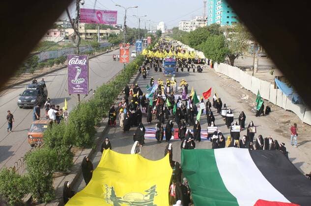 July 1, 2016 - Pakistan - KARACHI, PAKISTAN, JUL 01: Activists Imamia Students Organizations are marking Youm-.ul-Quds in support of Palestine as they are protesting against Israel and USA during rally, at M.A .Jinnah Road in Karachi on Friday, July 01, 2016. Pakistan  - ZUMAas3_