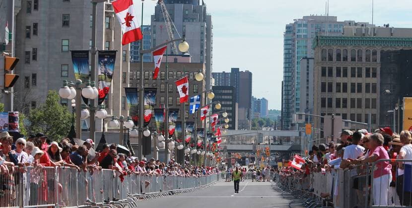 Nationalfeiertag in Kanada (160701) -- OTTAWA, July 1, 2016 -- Canadians celebrate national day of Canada in Ottawa, Canada on July 1, 2016. Thousands of Canadians celebrated Canada s 149th birthday here on Friday. ) CANADA-OTTAWA-NATIONAL DAY-CELEBRATIONS LixBaodong 
