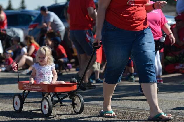 Nationalfeiertag in Kanada July 1, 2016 - Edmonton, Canada - Canada Day parade in Sherwood Park..On Friday, 1 July 2016, in Edmonton, Alberta, Canada. Edmonton Canada  - ZUMAn230