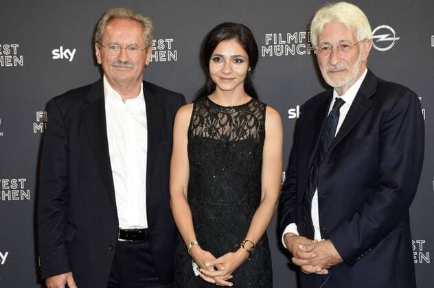 Christian Ude, Pegah Ferydoni und Stephane Tchalgadjieff bei der Preisverleihung auf dem 34. Filmfest München 2016 im Festivalzentrum Gasteig. München, 02.07.2016 Foto:xP.xSchönbergerx xFuturexImage