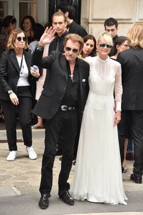 Singer Johnny Hallyday and his wife Laeticia attend the Christian Dior Haute Couture Fall Winter 2016-2017 show as part of Paris Fashion Week in Paris, France. PEOPLE: Fashion Week Modeschau Christian Dior - Fashion Week de Paris - 04 07 2016 LionelUrman 