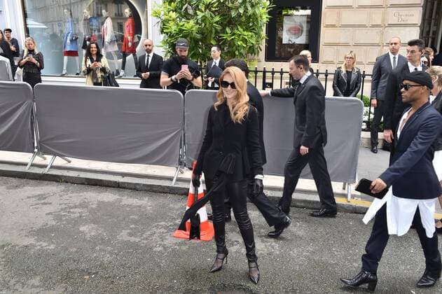 Celine Dion arrive at the Christian Dior Haute Couture Fall Winter 2016-2017 show as part of Paris Fashion Week in Paris, France. PEOPLE: Fashion Week Modeschau Christian Dior - Fashion Week de Paris - 04 07 2016 LionelUrman 