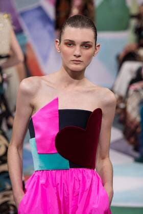 209222 Marineau Starface 2016-07-04 Paris France Paris Fashion week. Defilé Haute Couture Automne Hiver 2016 Schiaparelli Schiaparelli , Couture autumn-winter 2016 Paris, France Paris Fashion week . Defilé Haute Couture Fall Winter 2016 Schiaparelli . Editorial use only _sans_perso  Copyright: xMarineaux STAR_209222_013