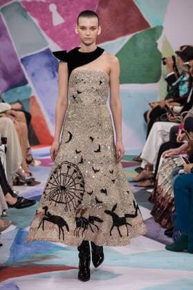 209222 Marineau Starface 2016-07-04 Paris France Paris Fashion week. Defilé Haute Couture Automne Hiver 2016 Schiaparelli Schiaparelli , Couture autumn-winter 2016 Paris, France Paris Fashion week . Defilé Haute Couture Fall Winter 2016 Schiaparelli . Editorial use only _sans_perso  Copyright: xMarineaux STAR_209222_036
