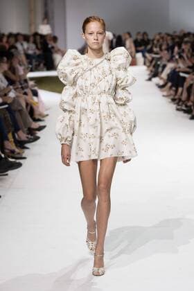 209240 Marineau Starface 2016-07-04 Paris France Paris Fashion week. Defilé Haute Couture Automne Hiver 2016 Giambattista Valli. Giambattista Valli , Couture autumn-winter 2016 Paris, France Paris Fashion week . Defilé Haute Couture Fall Winter 2016 Giambattista Valli . Giambattista Valli _sans_perso  Copyright: xMarineaux STAR_209240_001