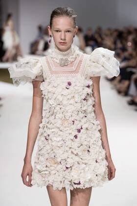 209240 Marineau Starface 2016-07-04 Paris France Paris Fashion week. Defilé Haute Couture Automne Hiver 2016 Giambattista Valli. Giambattista Valli , Couture autumn-winter 2016 Paris, France Paris Fashion week . Defilé Haute Couture Fall Winter 2016 Giambattista Valli . Giambattista Valli _sans_perso  Copyright: xMarineaux STAR_209240_017