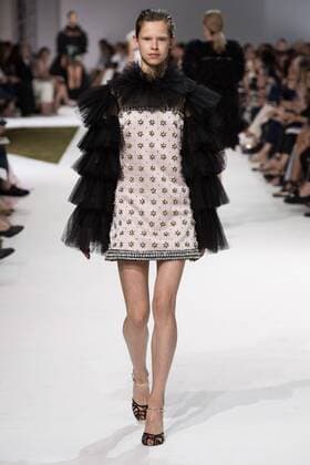 209240 Marineau Starface 2016-07-04 Paris France Paris Fashion week. Defilé Haute Couture Automne Hiver 2016 Giambattista Valli. Giambattista Valli , Couture autumn-winter 2016 Paris, France Paris Fashion week . Defilé Haute Couture Fall Winter 2016 Giambattista Valli . Giambattista Valli _sans_perso  Copyright: xMarineaux STAR_209240_036
