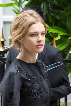 Natalia Vodianova - Ankunft zur Modenschau von Dior - Haute Couture Herbst Winter 2016 2017 in Paris - 04 07 2016 