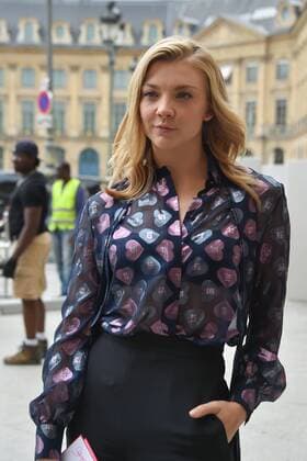Paris Fashion Week - Prominente Gäste der Schiaparelli Show - Natalie Dormer at the Schiaparelli show in Place Vendome during Paris Fashion Week Haute Couture FW 16 17 on July 4, 2016 in Paris, France. - 04 07 2016 LionelUrman Panoramic 