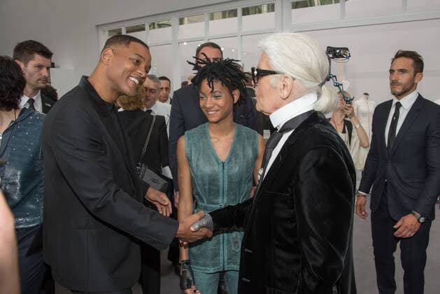 209246 Serge Arnal Starface 2016-07-05 Paris France Paris Fashion week. Defilé Haute Couture Automne Hiver 2016 Chanel. People. Smith, Will; Lagerfeld, Karl; Smith, Willow  Copyright: xSergexArnalx xStarfacex STAR_209246_100