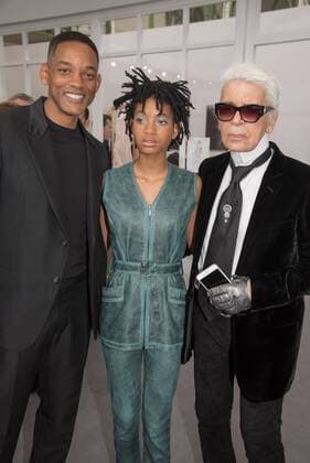 Bilder des Tages 209246 Serge Arnal Starface 2016-07-05 Paris France Paris Fashion week. Defilé Haute Couture Automne Hiver 2016 Chanel. People. Smith, Will; Lagerfeld, Karl; Smith, Willow  Copyright: xSergexArnalx xStarfacex STAR_209246_104