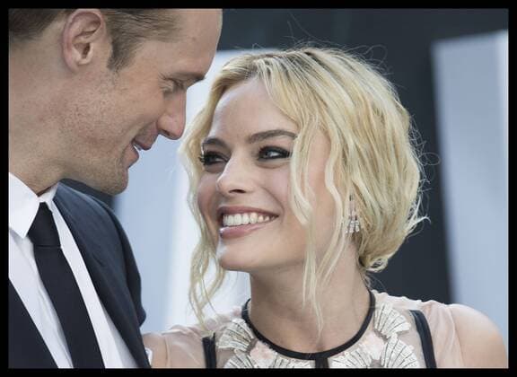 Themen der Woche Bilder des Tages . 05 07 2016. London, United Kingdom. Tarzan and Jane... Alexander Skarsgard and Margot Robbie arriving at The Legend of Tarzan premiere in London.  xStephenxLockx xi-Imagesx IIM-13090-0033