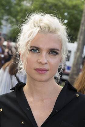 cecile cassel PEOPLE: Modenschau Alexandre Vauthier - Fashion week - Paris - 05 07 2016 StephenCailletx 
