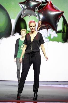 Elena Carriere bei der Ernstings Family Fashion Show 2016 im Theater an der Elbe. Hamburg, 05.07.2016 Foto:xgbrcix xFuturexImage