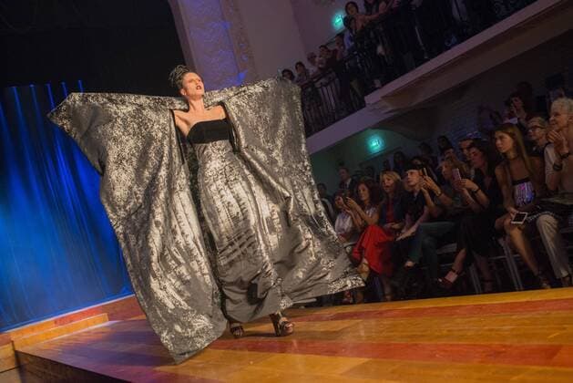 Paris Haute Couture Week - Jean Paul Gaultier Modenschau 209290 Serge Arnal Starface 0000-00-00 Paris France Paris Fashion week. Defilé Haute Couture Automne Hiver 2016. Jean Paul Gaultier. People. _sans_perso  Copyright: xSergexArnalx xStarfacex STAR_209290_046
