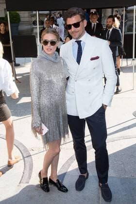 Paris Haute Couture Week - Promis vor Valentino Modenschau Olivia Palermo, Johannes Huebl PEOPLE : Modenschau Valentino - Haute Couture Herbst Winter - 06 07 2016 Viktorx 