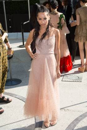 Paris Haute Couture Week - Promis vor Valentino Modenschau Zoe Kravitz PEOPLE : Modenschau Valentino - Haute Couture Herbst Winter - 06 07 2016 Viktorx 