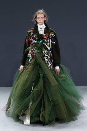 Paris Haute Couture Week - Viktor and Rolf Modenschau 209307 Marineau Starface 2016-07-06 Paris France Paris Fashion week. Defilé Haute Couture Automne Hiver 2016 Viktor & Rolf. Viktor & Rolf, Couture autumn-winter 2016 Paris, France Editorial Use Only  Copyright: xMarineaux STAR_209307_061