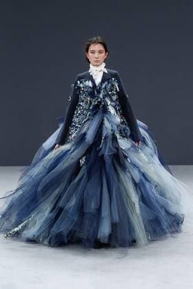 Paris Haute Couture Week - Viktor and Rolf Modenschau 209307 Marineau Starface 2016-07-06 Paris France Paris Fashion week. Defilé Haute Couture Automne Hiver 2016 Viktor & Rolf. Viktor & Rolf, Couture autumn-winter 2016 Paris, France Editorial Use Only  Copyright: xMarineaux STAR_209307_063