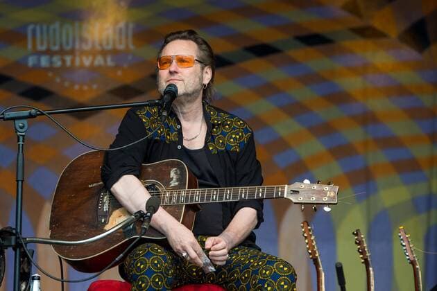 RUTH Preisverleihung auf Heidecksburg Die RUTH-Preisträger 2016 Royal Street Orchestra mit der Förder-RUTH 2016 Matthias Schriefl mit der Festival-RUTH 2016 Andrea Hotzko mit der Ehren-RUTH 2016 Stoppok - Hauptpreis zur RUTH 2016 im Bild: Stoppok 26. Rudolstadt Festival - Roots Folk Weltmusik