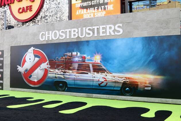 LOS ANGELES - JUL 9: Ghostbusters Atmosphere at the Ghostbusters Premiere at the TCL Chinese Theater IMAX on July 9, 2016 in Los Angeles, CA  KathyxHutchins