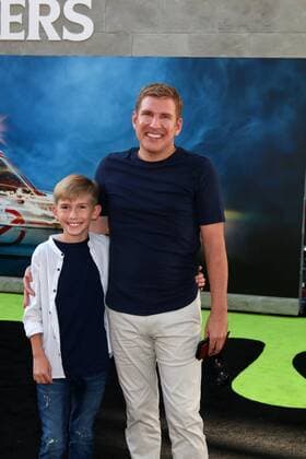 LOS ANGELES - JUL 9: Grayson Chrisley, Todd Chrisley at the Ghostbusters Premiere at the TCL Chinese Theater IMAX on July 9, 2016 in Los Angeles, CA  KathyxHutchins