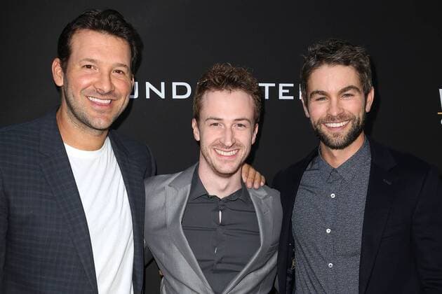 Tony Romo, Joe Mazzello und Chace Crawford bei der Undrafted Kino Premiere am 11.07.2016 in Hollywood, Los Angeles Undrafted Kinopremierein Los Angeles, 2016 