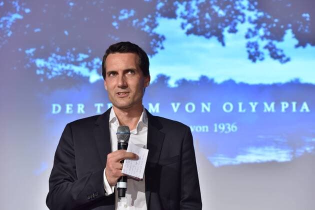 Der Filmproduzent Kay Siering am 12.07.2016 bei dem Preview Der Traum von Olympia – Die Nazi-Spiele von 1936 . Bei diesem feierlichen Anlass wird dem Deutschen Sport & Olympia Museum das für die Dreharbeiten angefertigte Modell des Olympischen Dorfes übergeben