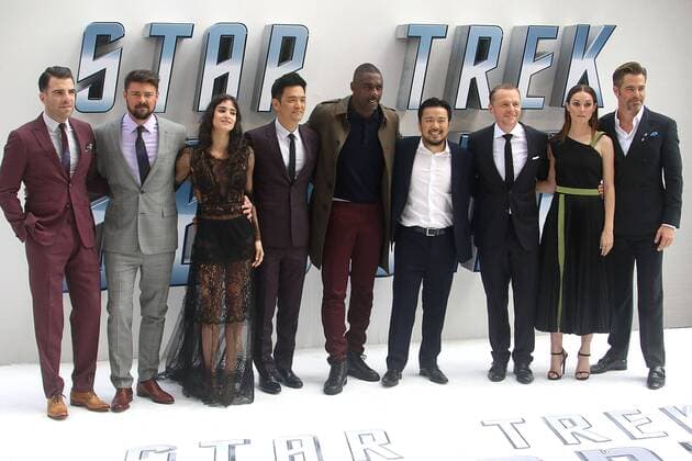 Zachary Quinto, Karl Urban, Sofia Boutella, John Cho, Idris Elba, Justin Lin, Simon Pegg, Lydia Wilson und Chris Pine bei der Star Trek Beyond Kino Premiere am 12.07.2016 in London Star Trek Beyond Kinoremiere in London, 2016 
